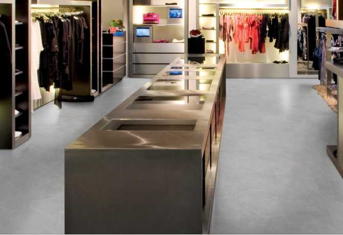 Grey mounstain tile